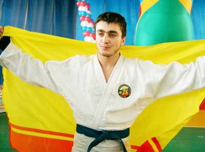 Победитель первенства России по армейскому рукопашному бою в весовой категории 75 кг Нарек Арсенян. ФОТО ВАЛЕРИЯ БАКЛАНОВА.