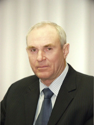 Генеральный директор ОАО “Химпром” Виктор Стародубцев.