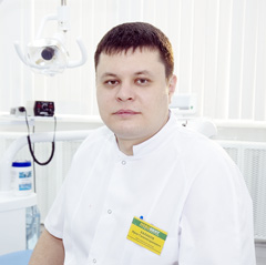 Эксперт — директор — главный врач клиники “Новодент”, стоматолог-ортопед Ирек  Калаков