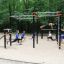 Новая спортивная площадка в Ельниковской роще — любимое место горожан, занимающихся физкультурой. В последнее время она стала также и местом тренировок молодых спортсменов.