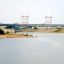 В подходном канале Чебоксарской ГЭС купаться запрещено. Но покрытая тиной бетонка из года в год продолжает привлекать новочебоксарцев.