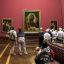 Дрезденскую галерею туристы посещают ради “Сикстинской мадонны”.