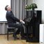 Игорь Демарин устроил шоу, не вставая из-за фортепиано. Фото автора