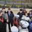 В.Мутко с юными хоккеистами. © Фото Валерия Бакланова