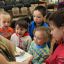 Воспитанников оздоровительного лагеря “Прометей” на экскурсии в детско-юношеской библиотеке удивила объемная книга.  Фото Анны Анфимовой