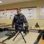 “ОСВ-96 (на переднем плане) за свои ТТХ еще называют винтовкой “Антиснайпер”, — рассказал журналистам старший оружейный техник отряда Леонид.