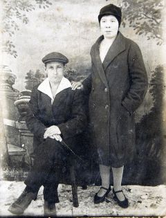 Александра Ткачева с мужем, 30-е годы прошлого века.Как прожить  сто лет Я - женщина! Бабий век 
