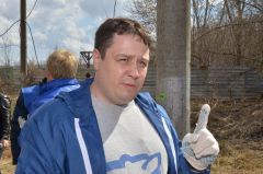 Глава Новочебоксарска Алексей ЕрмолаевСубботник — это про работу не с мусором, а с людьми