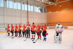 Товарищеский хоккейный матч в память о Сергее Шелтукове провели команды Правительства и Госсовета республики