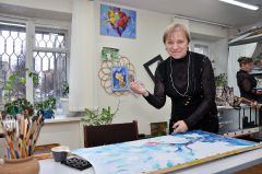 Марина Трещенкова открыла в себе талант художника.  Начни творить чудеса фоторепортаж 