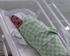 В 2020 году в Новочебоксарске родилось 1906 малышей новорожденный 