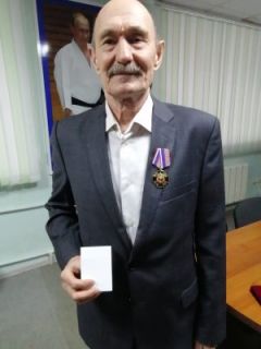 Виктор СеменовПолковника милиции из Чувашии наградили орденом "За заслуги" Награда 
