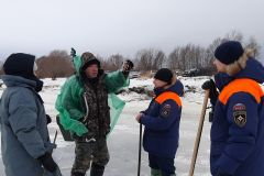 Сотрудники ГИМС МЧС России совместно со спасателями провели профилактический рейд в районе Чебоксарской ГЭС