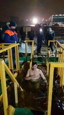Крещенские купания в Новочебоксарске (фото, видео) 19 января — Крещение Господне 