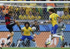 Фото: Kai Pfaffenbach/ ReutersГермания разгромила Бразилию - 7:1 ЧМ-2014 футбол 
