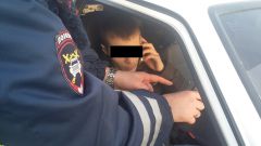 2.jpgУтром в будний день в Новочебоксарске задержали нетрезвых водителей. Один выпил с горя, другой — от счастья  нетрезвый водитель ГИБДД 
