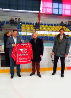 В Новочебоксарске стартовал хоккейный турнир, посвященный Дню Защитника Отечества ХК Сокол 