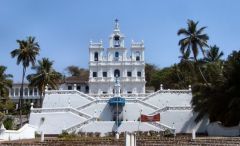 Церковь непорочного зачатия на центральной пощади Панаджи. Фото www.hotels-of-goa.ruОсобый дух Гоа Колесо путешествий Индия Гоа 
