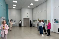  В чувашском Центре современного искусства состоялось открытие выставки пленэрных работ «Где только горы, я и небо» искусство 