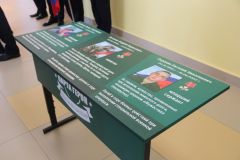 В Новочебоксарской школе № 5 торжественно открыли мемориальные доски и Парту героев спецоперация 