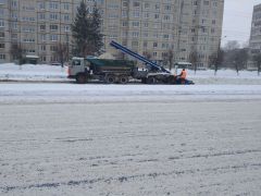  В Новочебоксарске в усиленном режиме продолжается уборка снега уборка снега 
