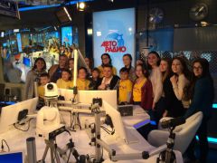 Юные журналисты медиа-центра «Куча мала!» побывали у коллег-профессионалов в Москве юные журналисты начжуры 