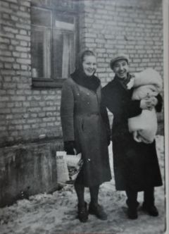 Фото из архива семьи АндронниковыхСудьба поселила в одном подъезде  Юбилей 