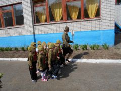 Новочебоксарские дошколята играют в Зарницу