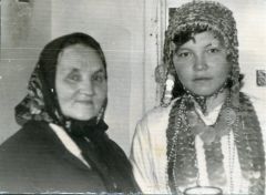 Антонина Маслова на свадьбе младшей дочери Ольги. 1978 годТвоей любовью мы согреты День матери 