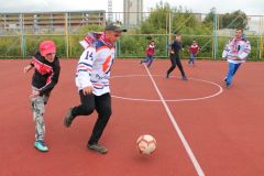 Футбол на новой площадкеЧебоксарская ГЭС подарила юным хоккеистам «Сокола» спортивную площадку РусГидро 