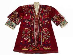 Уникальный таджикский праздничный костюм создан в 60-х годах прошлого века.И в царском халате,  и в крестьянской рубахе Территория культуры вышивка 