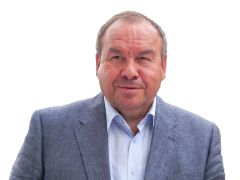 Валерий ГОРДЕЕВ, генеральный директор СФ “Комплекс”Первый у рощи — это ваш