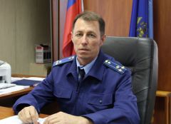 Валерий ГРИШИН, прокурор НовочебоксарскаТеряем бдительность и деньги Правопорядок 