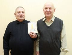 Николай Иванов и Геннадий Кучеренко. Тернистый путь к истине Грани помогают 