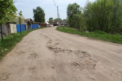 Дороги в Ольдеево требуют ремонта.Новые троллейбусы мчат  по ровным дорогам