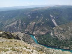 Сулакский каньон — жемчужина горного Дагестана. По дну ущелья течет река Сулак.Влюбиться в Дагестан — полюбить Родину Путешествуем по России 