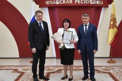 Старшая медсестра Новочебоксарской горбольницы награждена Почетной грамотой Министерства здравоохранения РФ