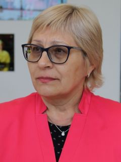 Роза ИВАНОВА, генеральный директор АО “Лента”Свет твой все лучится... память Ольга Зайцева 