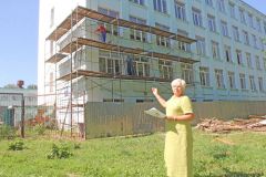 “В рамках капремонта будет обновлен и фасад школы № 3”, — рассказала ее директор Любовь Обрубова.Школы меняются капитально