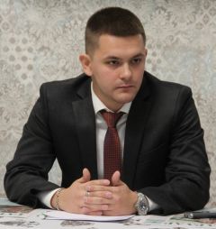 Илья Дугин, председатель Молодежного парламента НовочебоксарскаПротив ненависти и вражды Круглый стол 