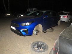 Полицейские Новочебоксарска задержали подозреваемых в хищении колес «Киа Серато»