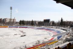 Снегу недолго осталось лежать на арене. “Олимпийский”  готовится к Евро-2015 фоторепортаж 