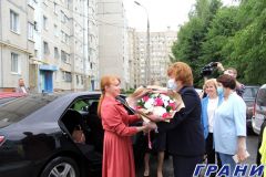  Во имя добра и благополучия:  Председатель Союза женщин Чувашии поздравила новочебоксарские семьи