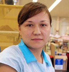 Евгения Крупинова год назад признана лучшей швеей ЗАО “Элита”.Феномен швейников “Элиты” ЗАО “Элита” 