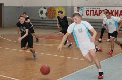 Дружеская встреча - игра в баскетбол между рабочей молодежью ПАО «Химпром» и студентами «НХМТ»Дружеская встреча - игра в баскетбол между рабочей молодежью ПАО «Химпром» и студентами «НХМТ» Химпром 