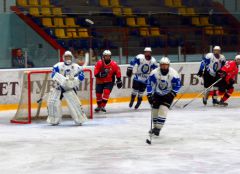 IMG_9930.JPGПобедный старт хоккейного сезона в ледовом дворце “Сокол”