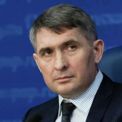 Глава республики Олег НиколаевУкрепляем ключевые позиции