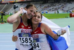 Е.Медведева и Н.Леонтьева. Фото с сайта www.iaaf.comНаши девушки  впереди всех! чемпионат мира по легкой атлетике среди юниоров 