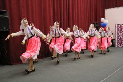 Марийский танец от коллектива “Катюша”.Народов много — страна одна. В Доме дружбы народов состоялся фестиваль “В семье единой “Вместе–Пӗрле”