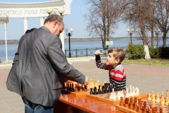 Жаркие баталии на шахматной площадке.Нужно только начать туризм в Чувашии марпосад 